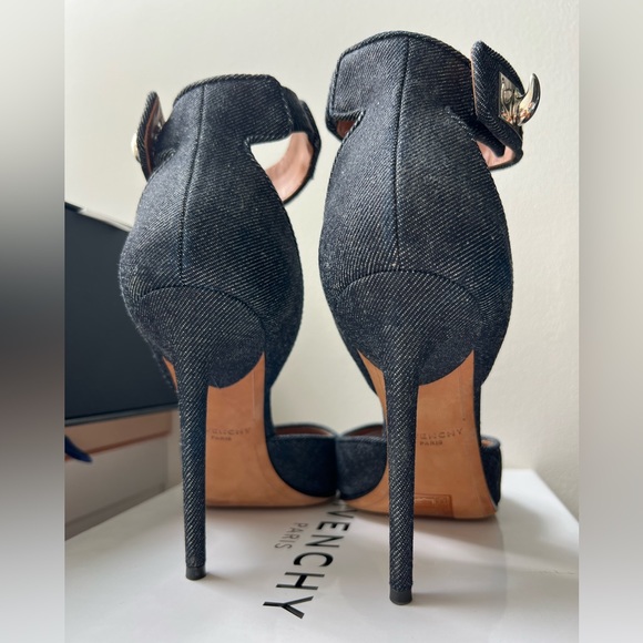 Givenchy Shark Lock Dark Blue Denim Open Toe Ankle Strap Sandals Pumps size 38.5 - Picture 12 of 12